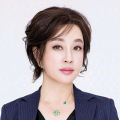 泳池中的秘密